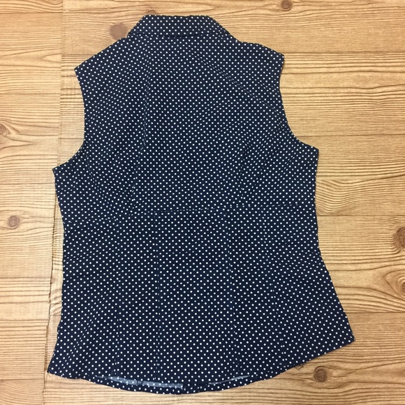 Austin Clothing Company stretch polka dot top - Picture 2 of 4